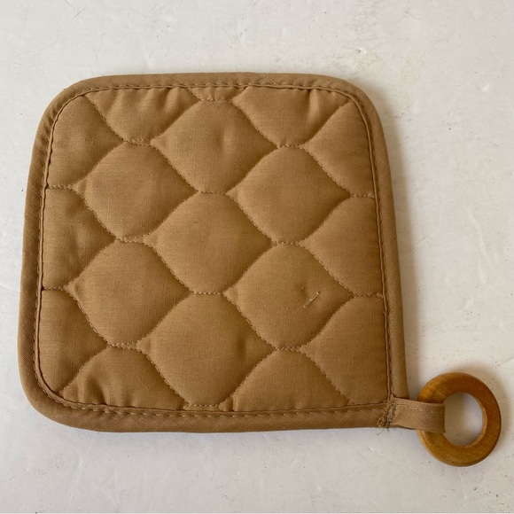 Vintage The Kitchen Shoppe R.A. Briggs & Co Potholder Floral Brown NWT Wood Hoop - Picture 4 of 5